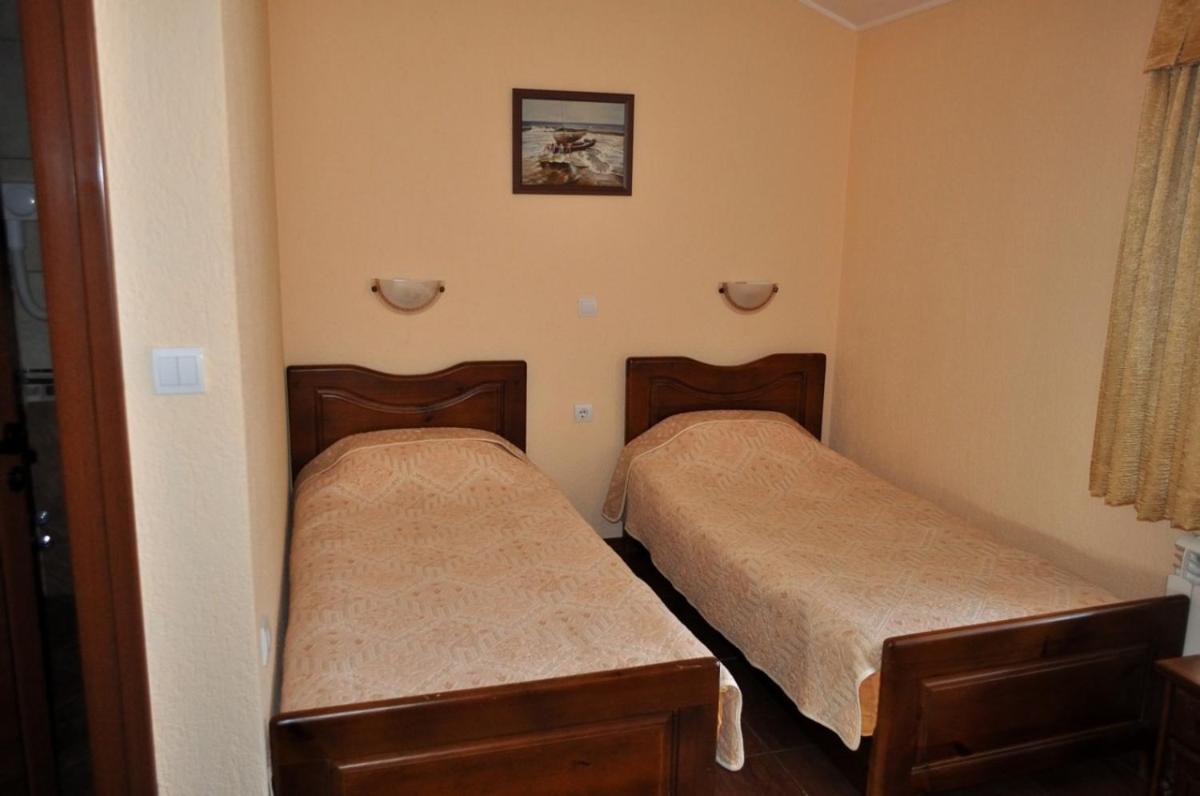 Spartak Family Hotel Смолян Экстерьер фото