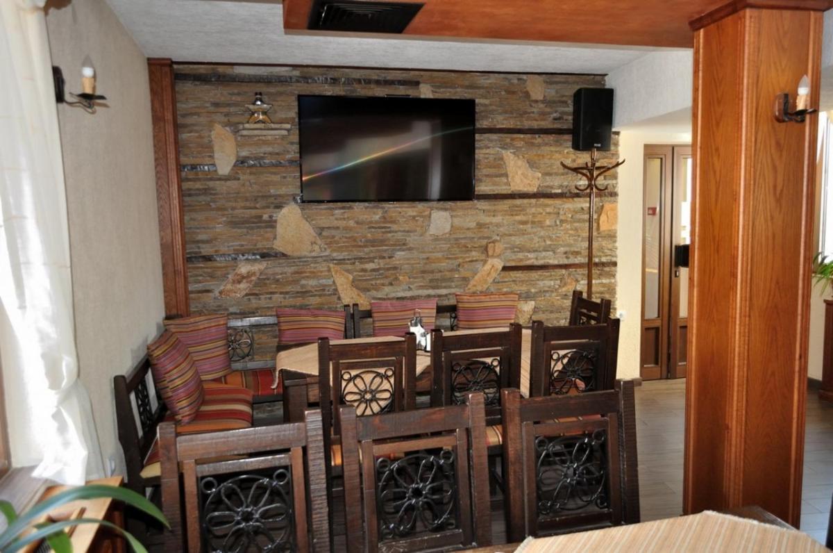 Spartak Family Hotel Смолян Экстерьер фото