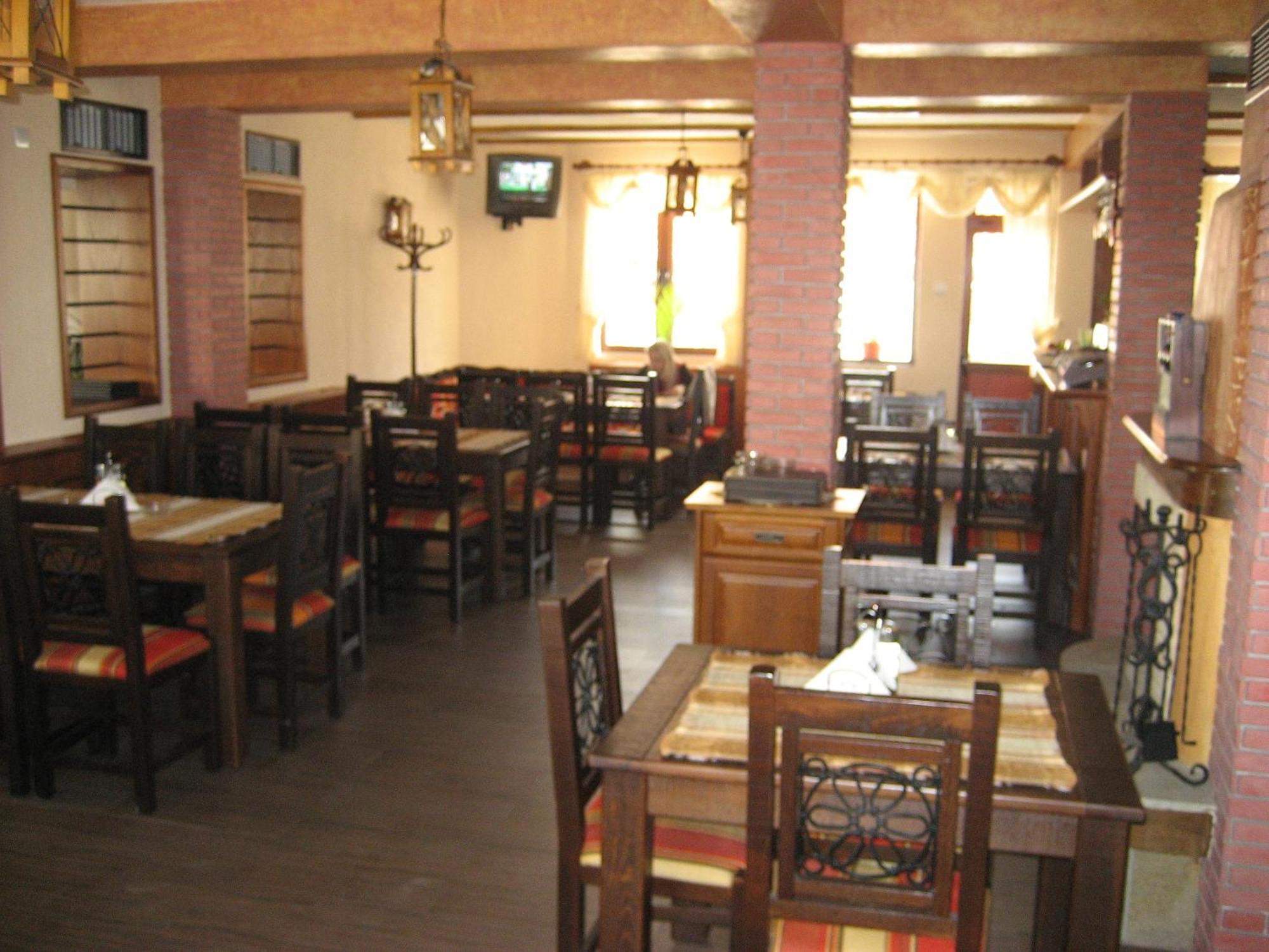 Spartak Family Hotel Смолян Экстерьер фото