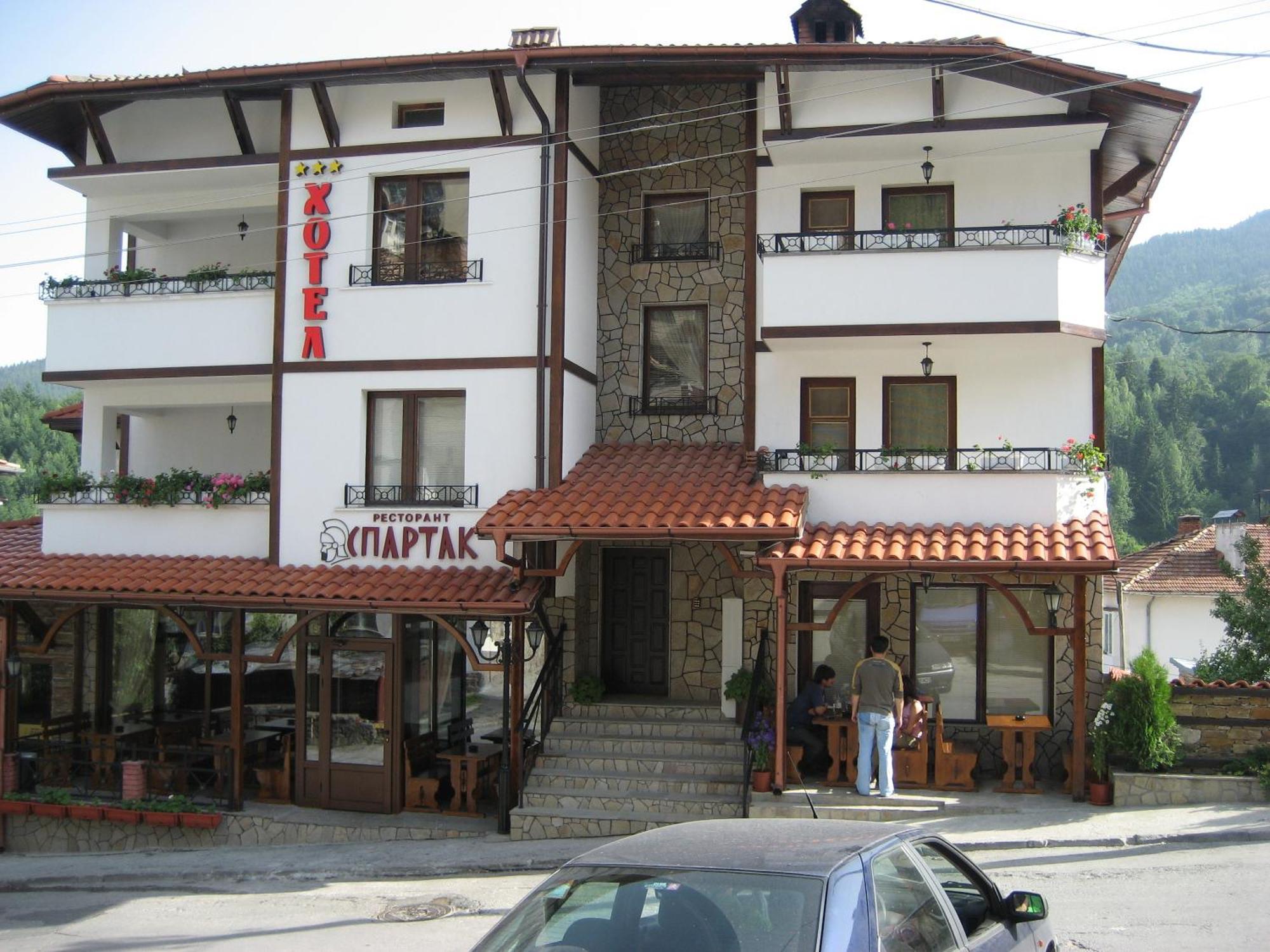 Spartak Family Hotel Смолян Экстерьер фото