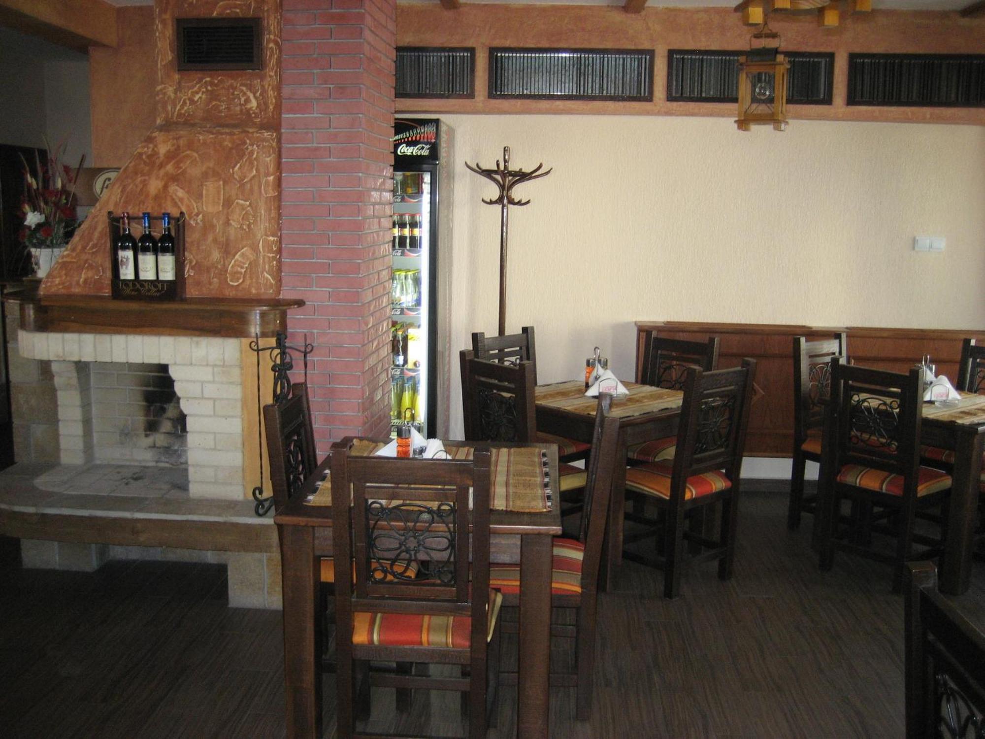 Spartak Family Hotel Смолян Экстерьер фото