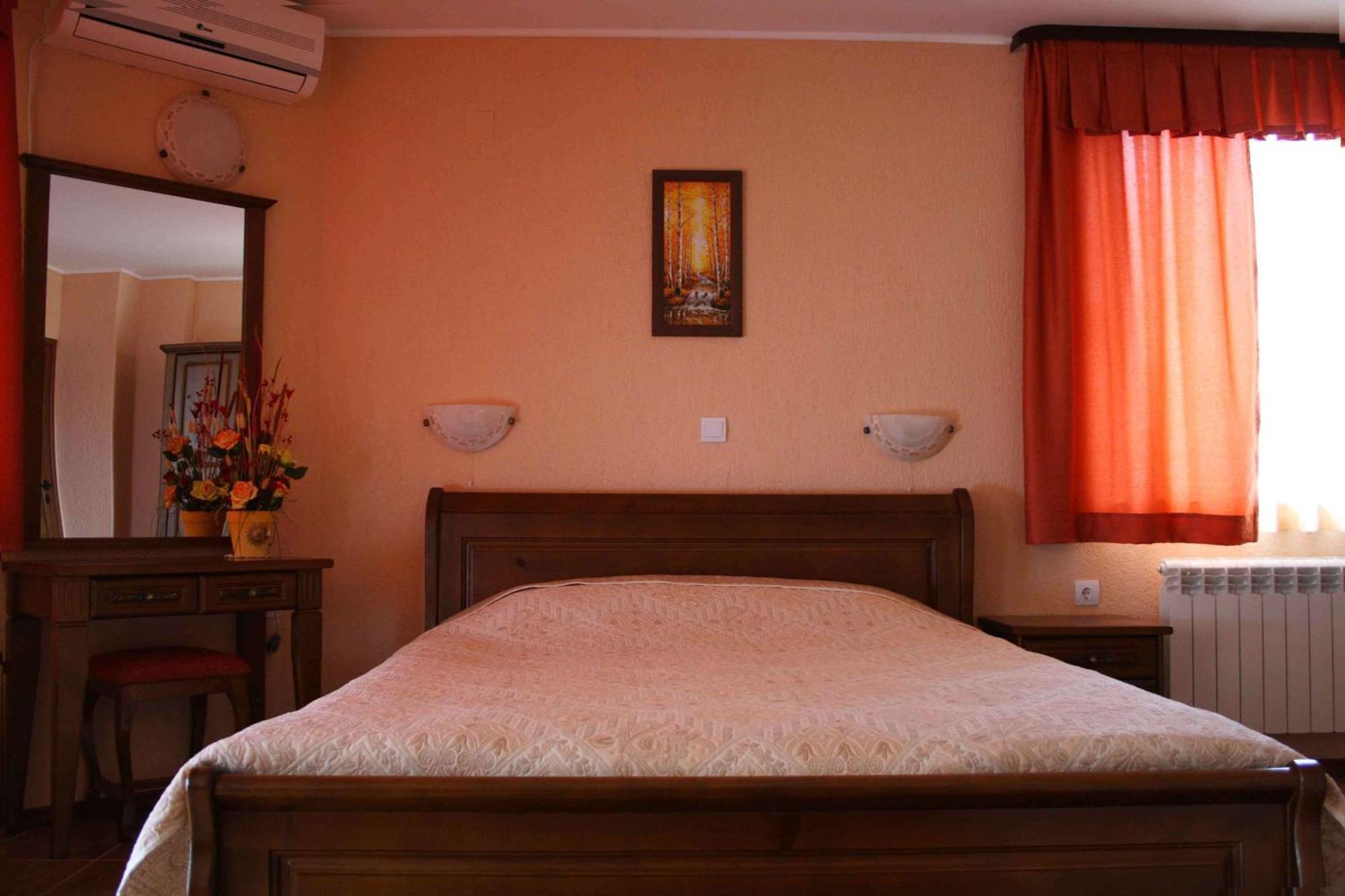 Spartak Family Hotel Смолян Экстерьер фото